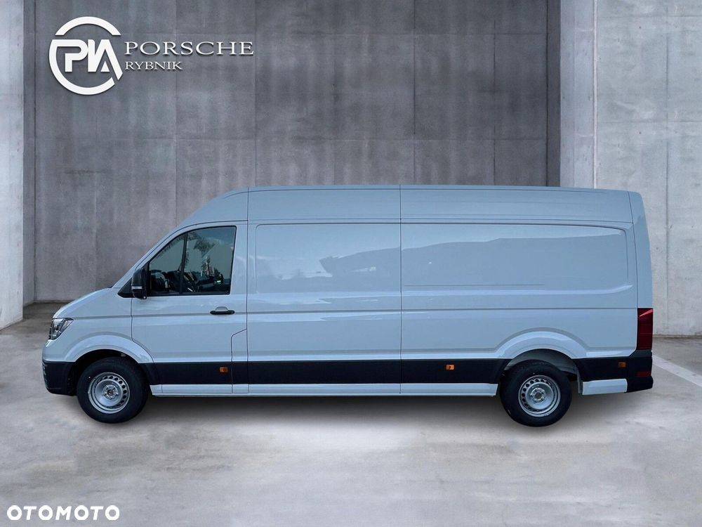Volkswagen Crafter 35 Furgon z wysokim dachem silnik: 2,0 l EU6 SCR 140 KM / skrzynia biegów: Przedni napęd manualna 6-biegowa rozstaw osi: 4490 mm - 6