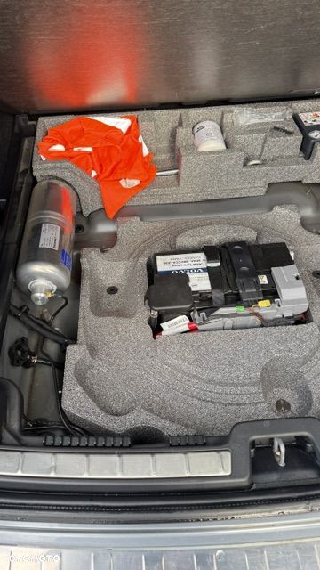 Volvo XC 60 D4 AWD Geartronic RDesign - 17