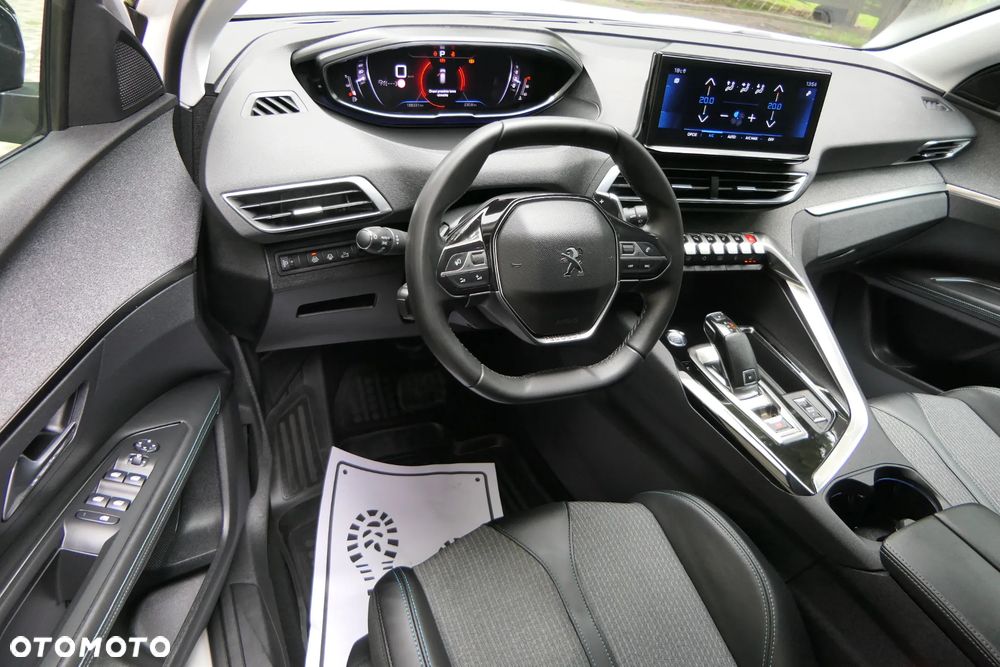 Peugeot 3008 1.5 BlueHDi Allure S&S EAT8 - 17