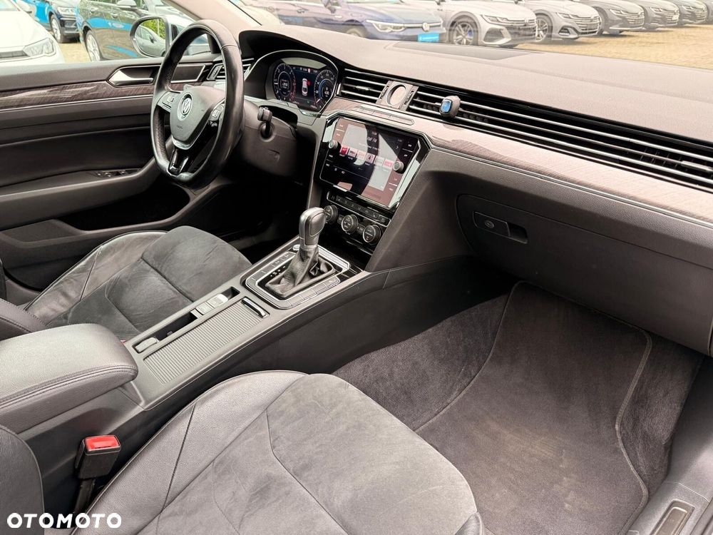 Volkswagen Arteon 2.0 TDI Elegance DSG - 24