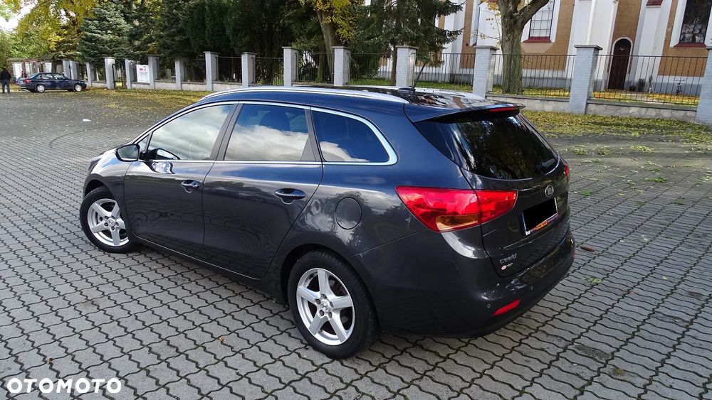 Kia Ceed Cee'd 1.6 CRDi M - 4