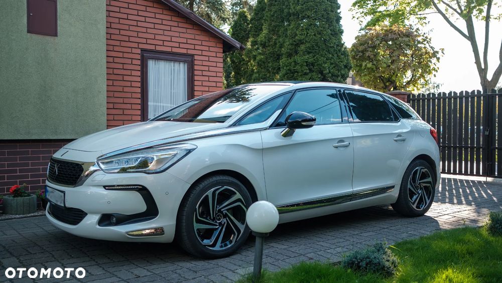 DS Automobiles DS 5 - 7