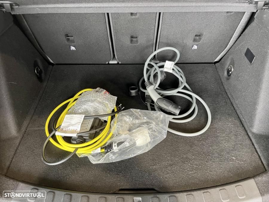 MINI Countryman Cooper SE ALL4 Auto - 37