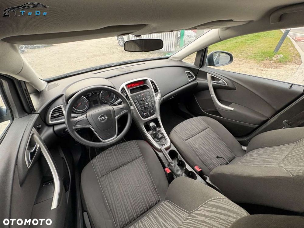 Opel Astra 2.0 CDTI Cosmo - 22