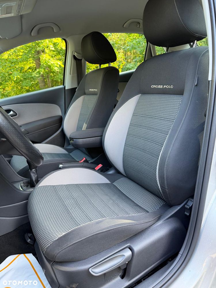 Volkswagen Polo Cross 1.6 TDI DPF - 23