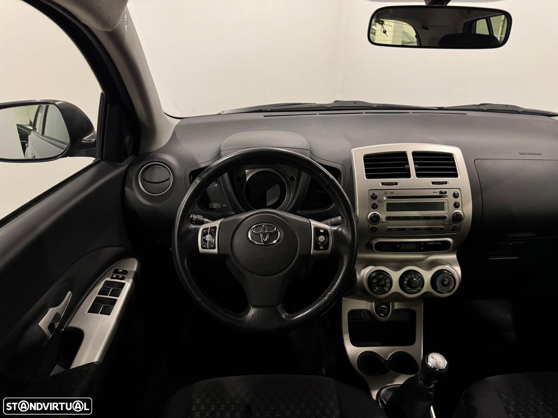 Toyota Urban Cruiser 1.33 VVT-i Sol - 8