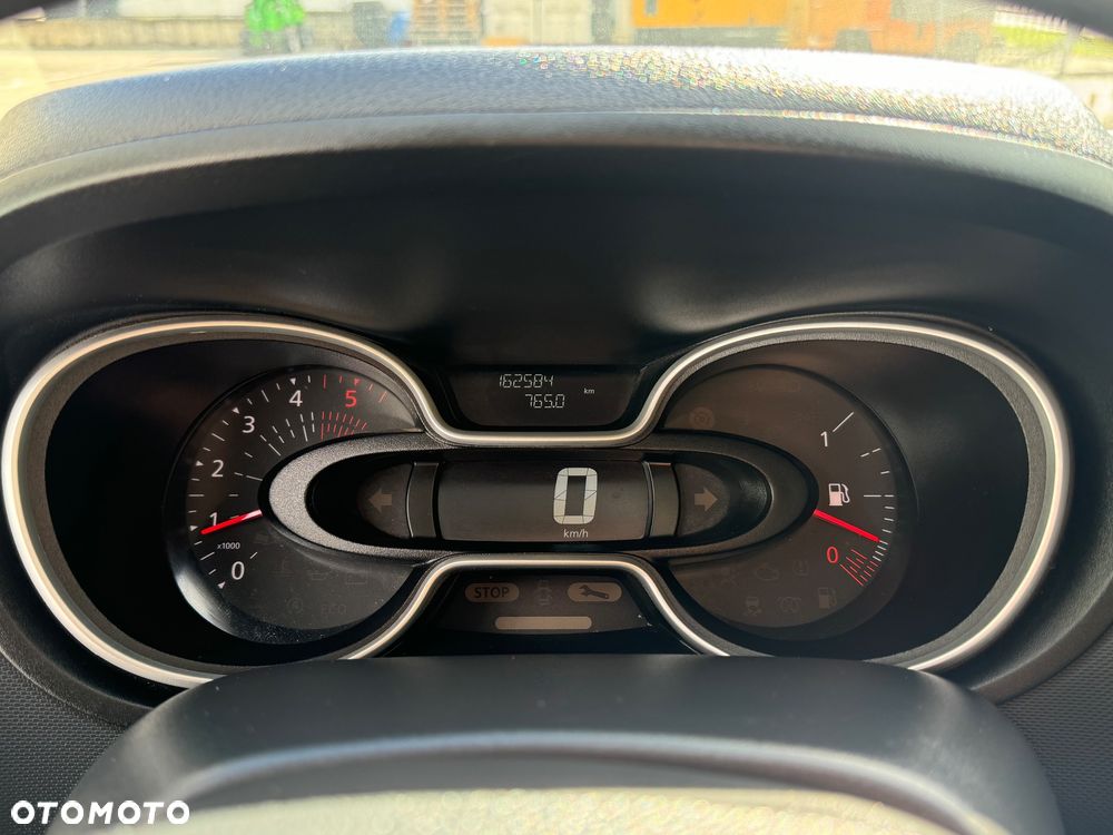 Renault Trafic - 19