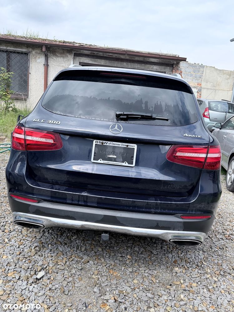 Mercedes-Benz GLC 300 4-Matic - 21