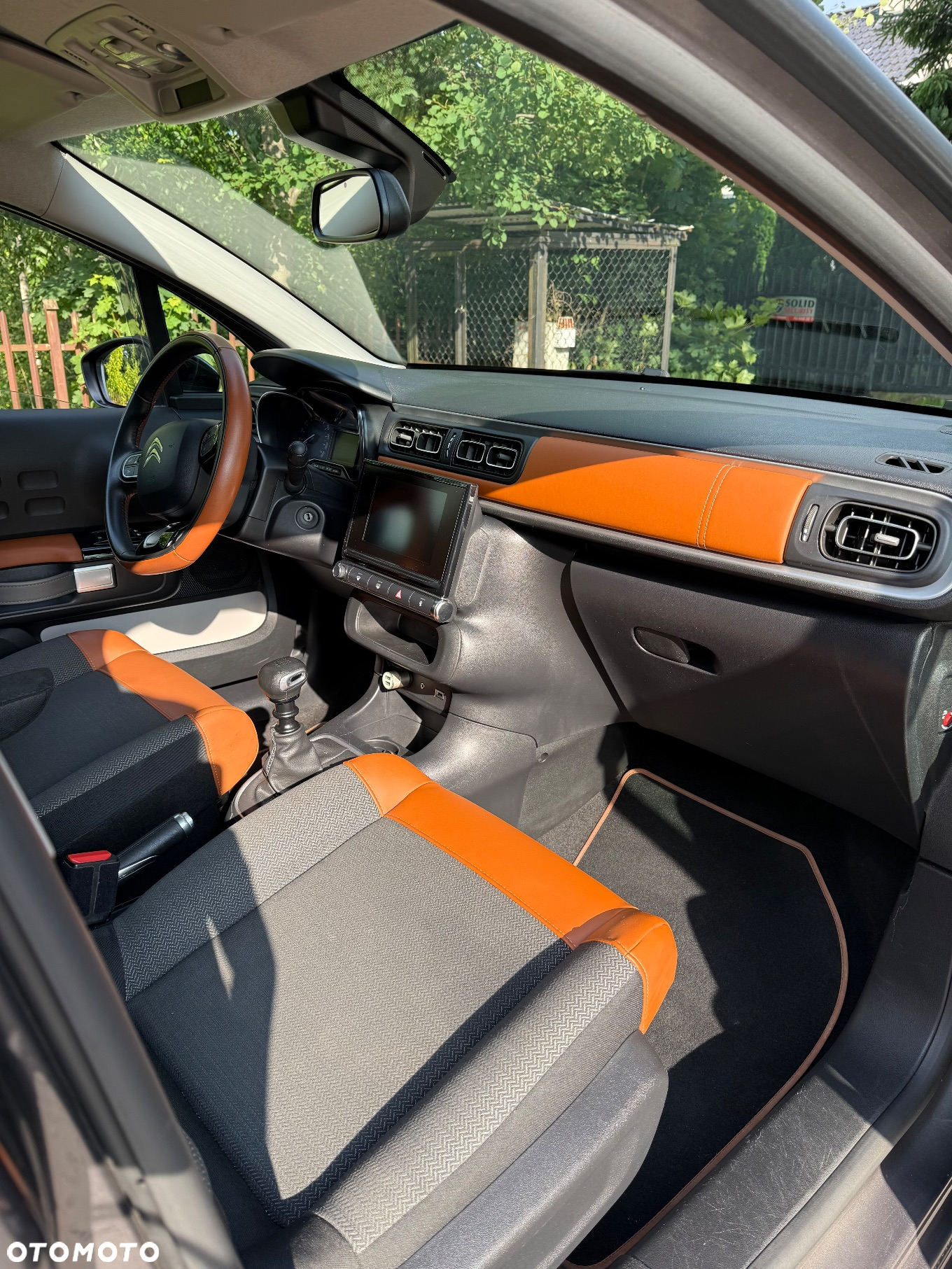 Citroën C3 1.2 PureTech Shine S&S - 8