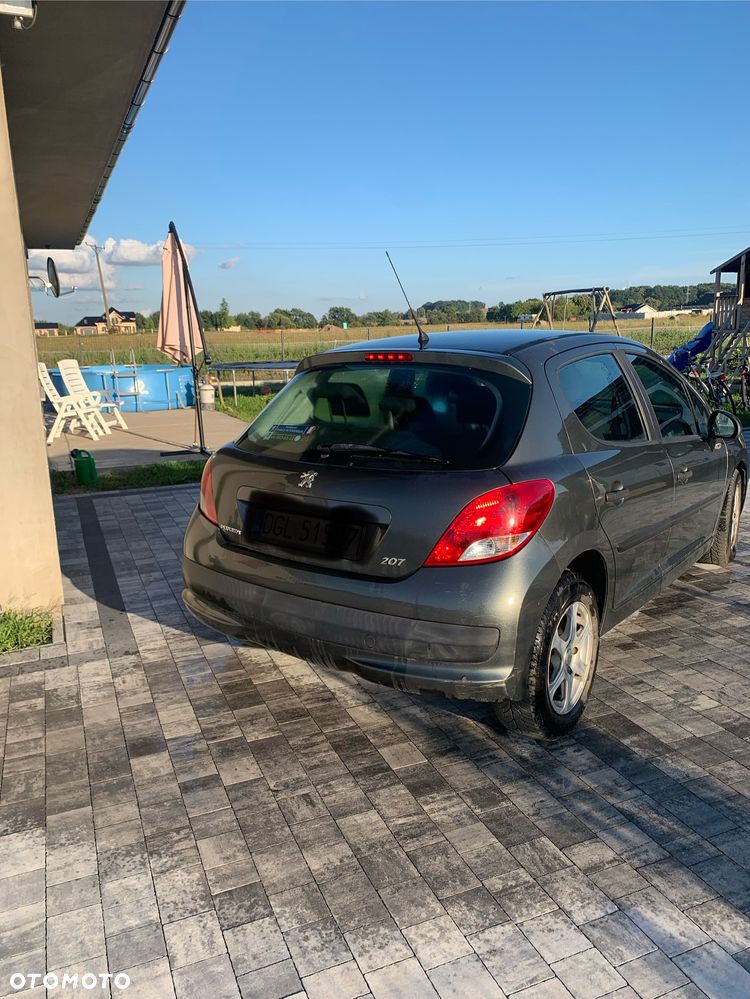 Peugeot 207 - 3