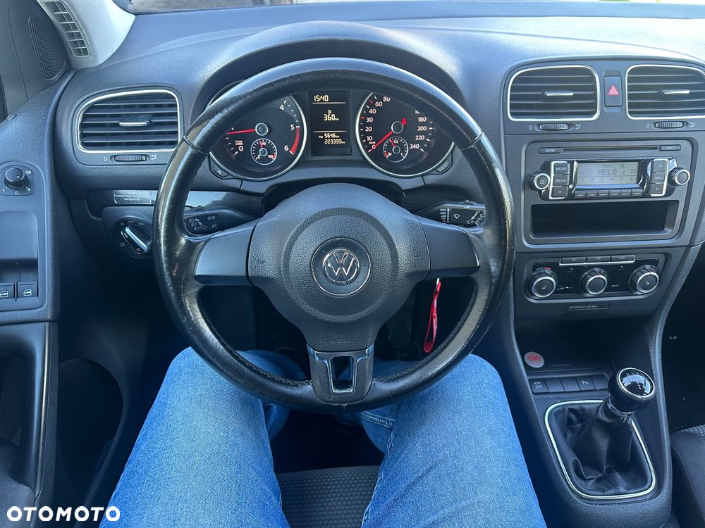 Volkswagen Golf 1.6 TDI Comfortline - 17