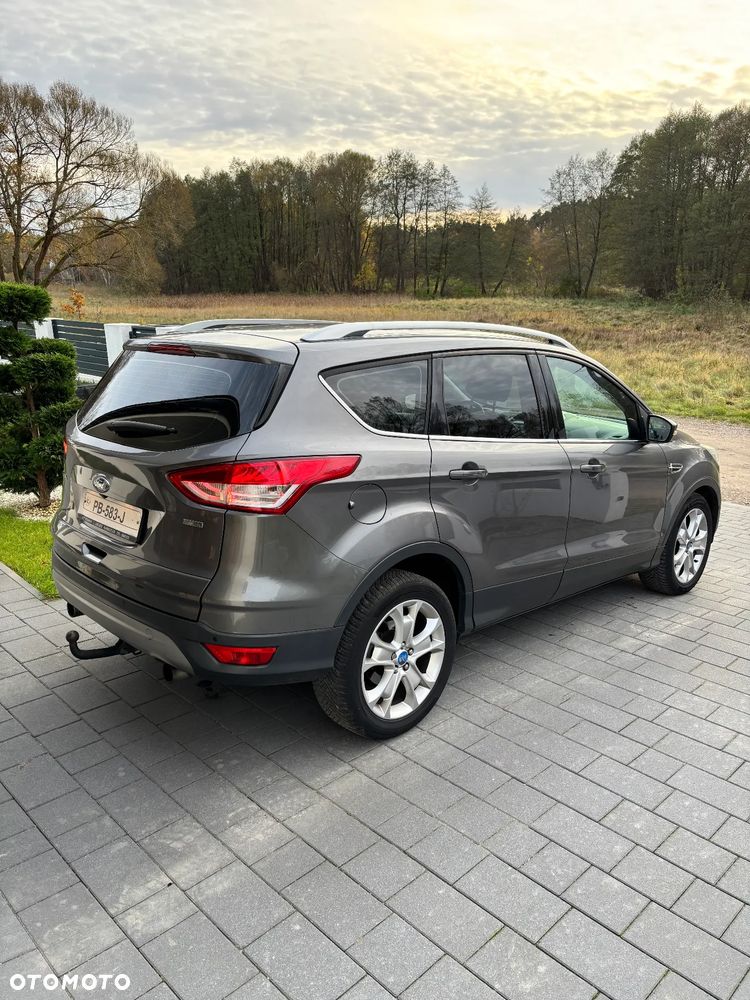Ford Kuga 1.6 EcoBoost 2x4 Titanium - 8