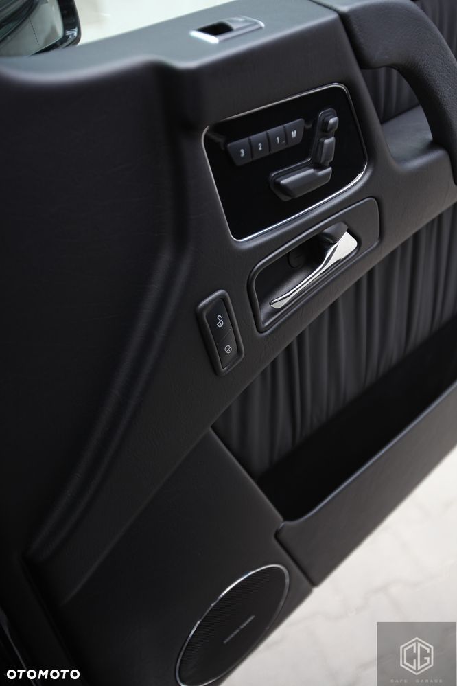 Mercedes-Benz Klasa G 63 AMG L - 32