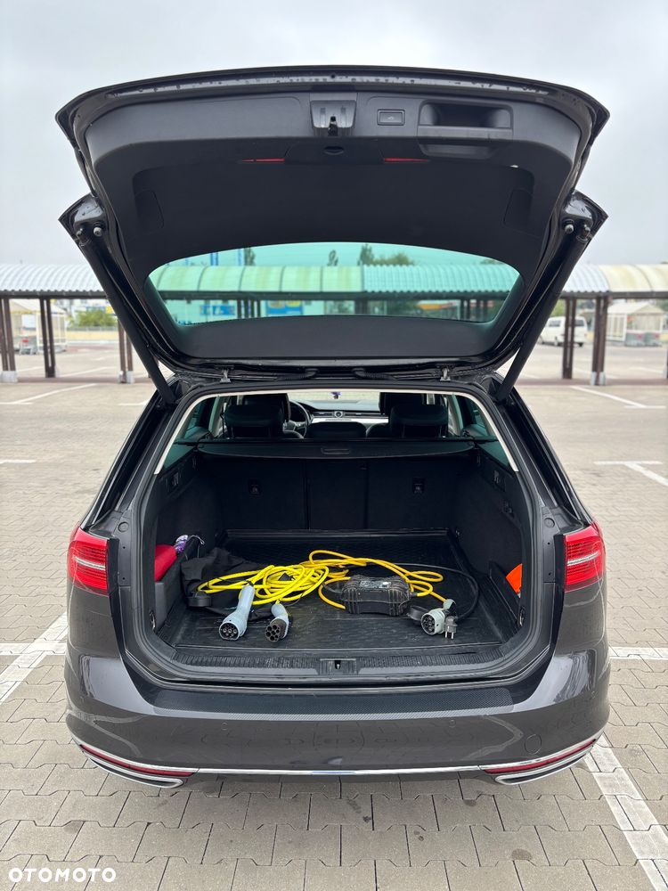 Volkswagen Passat - 5
