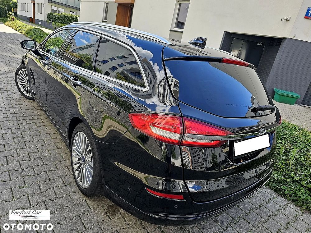 Ford Mondeo 2.0 Hybrid Titanium - 3