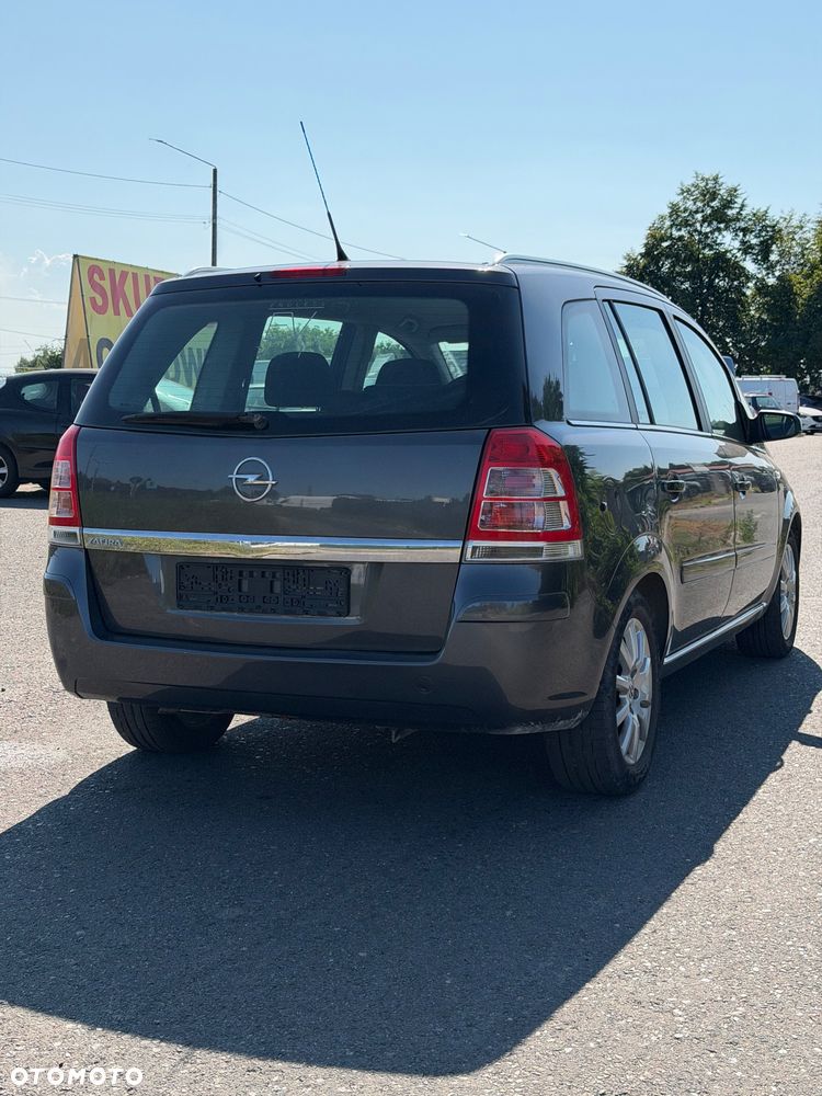 Opel Zafira 1.8 Family Plus - 8