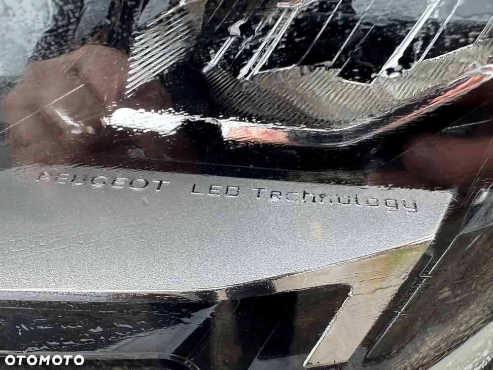 Peugeot 3008 1.5 BlueHDi Allure Pack S&S EAT8 - 15