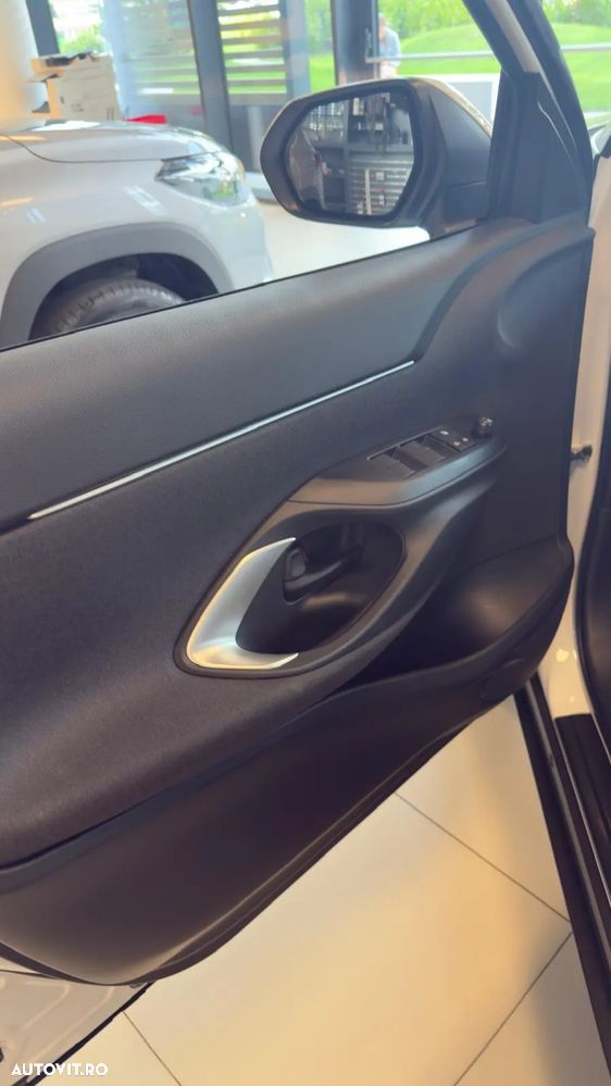 Toyota Yaris Cross 1.5 VVT-i HSD 4x2 Active - 3