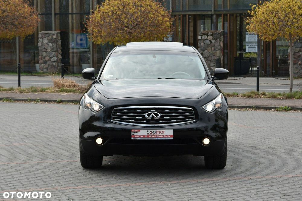 Infiniti FX - 15