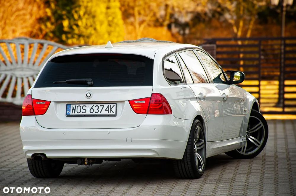 BMW Seria 3 318d Sport Line - 4