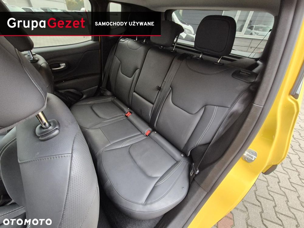 Jeep Renegade - 16