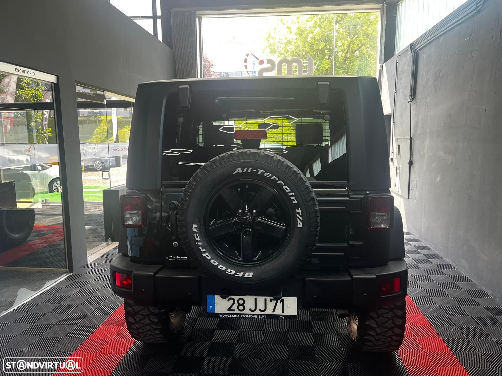 Jeep Wrangler - 4