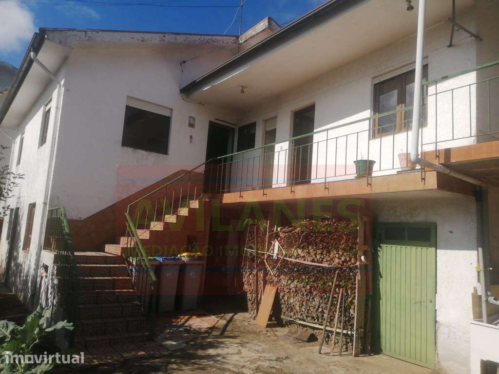 MORADIA P/ RECUPERAR - CALDAS SÃO JORGE - Grande imagem: 2/23