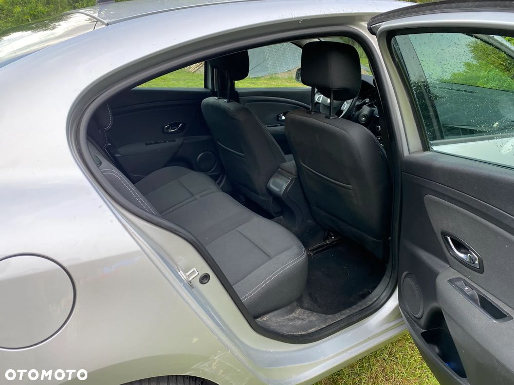 Renault Fluence 1.6 16V Color Edition - 17