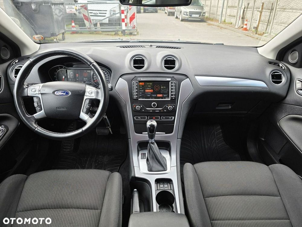 Ford Mondeo 2.0 EcoBoost Titanium - 14