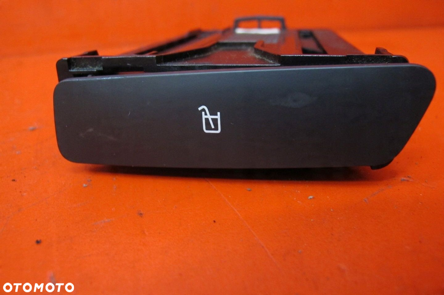 RENAULT LAGUNA 3 III UCHWYT NA KUBEK NAPÓJ CUPHOLDER EUROPA - 2