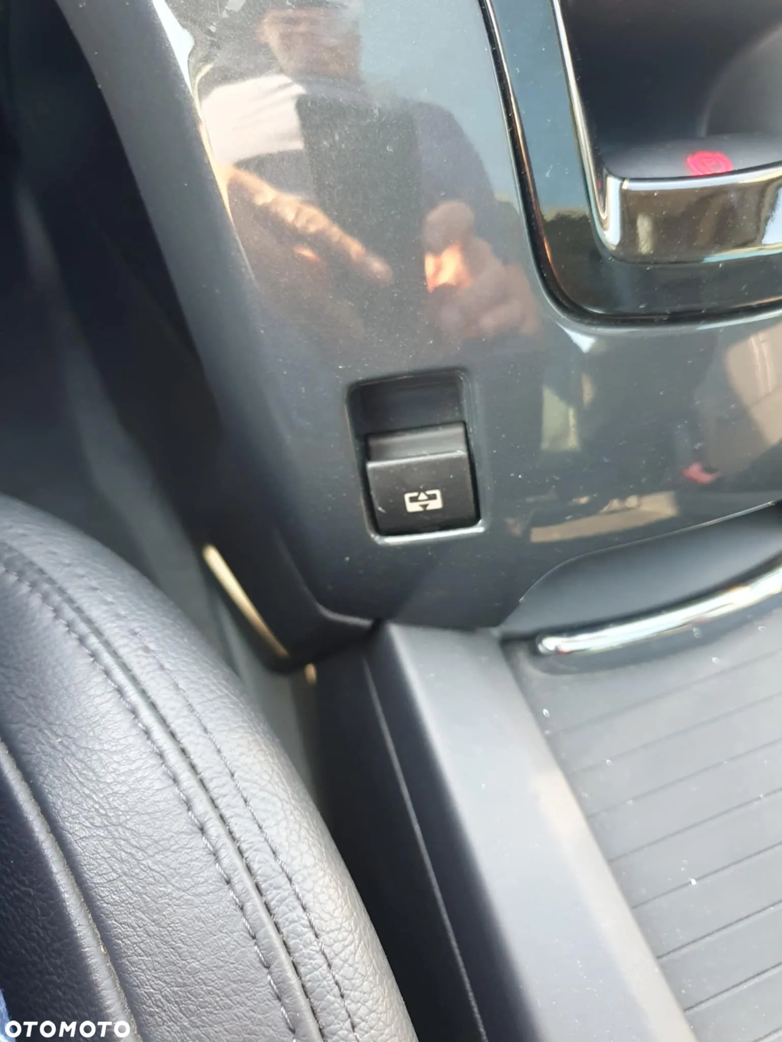 Peugeot 5008 e-HDI FAP 110 EGS6 Stop&Start Active - 26
