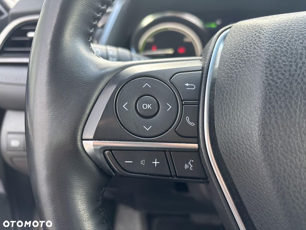 Toyota Camry 2.5 Hybrid Executive CVT - 13