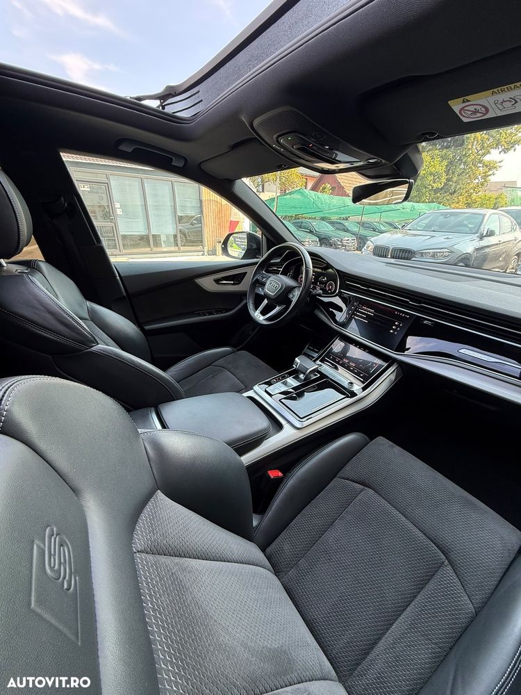Audi Q8 - 8