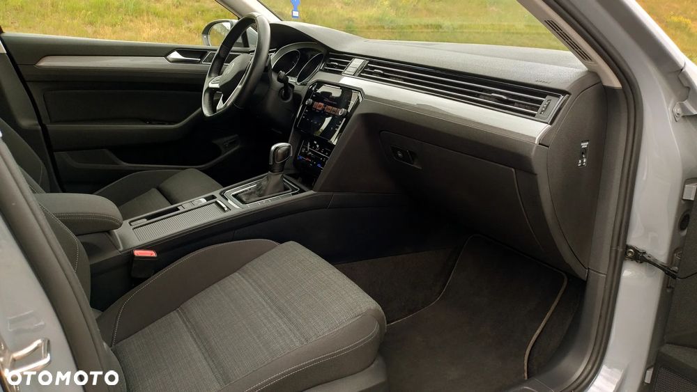 Volkswagen Passat 2.0 TSI Business DSG - 28