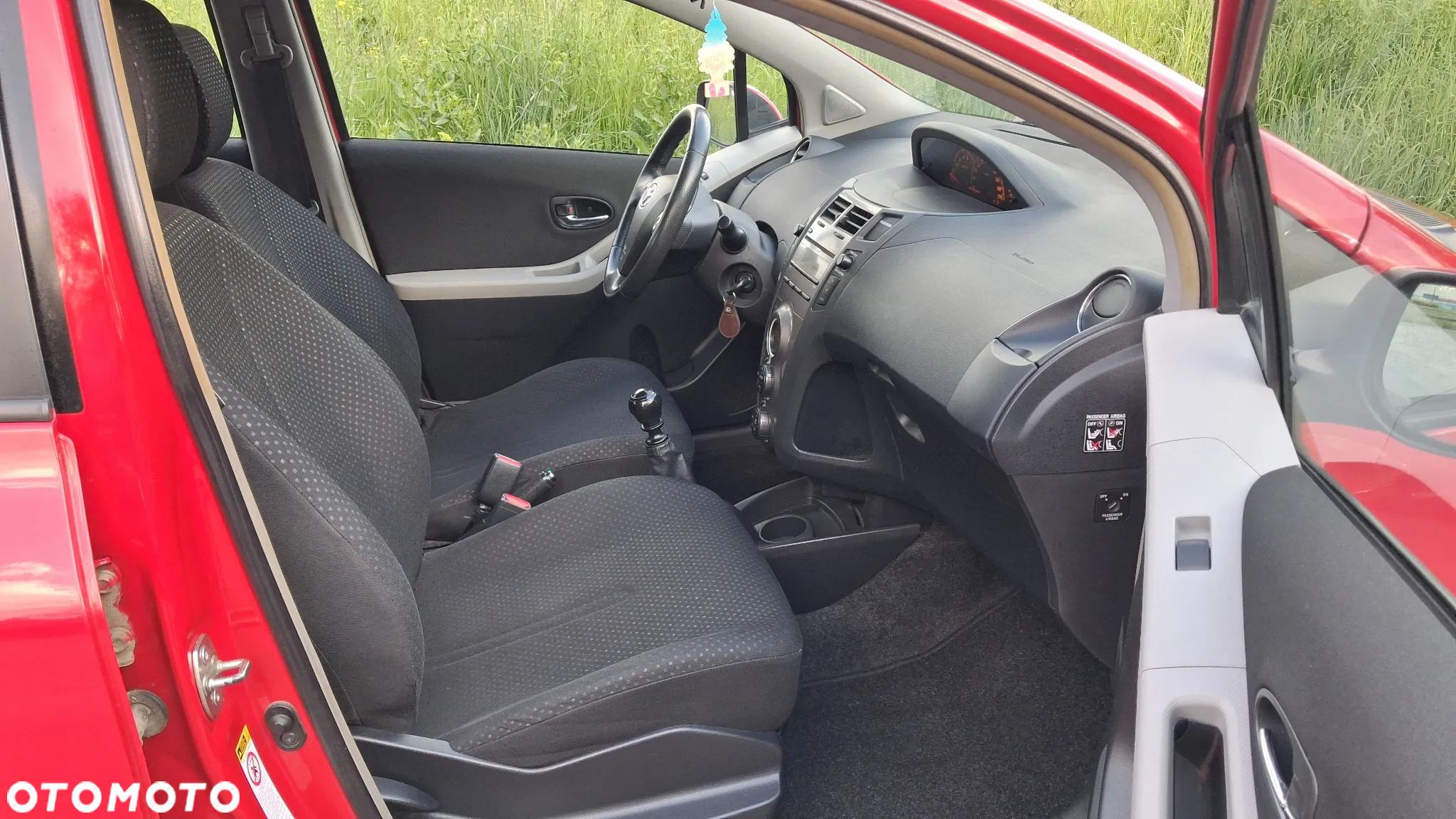 Toyota Yaris - 7