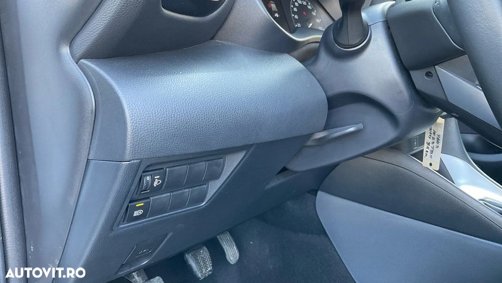 Toyota Yaris 1.5 L Dynamic - 29