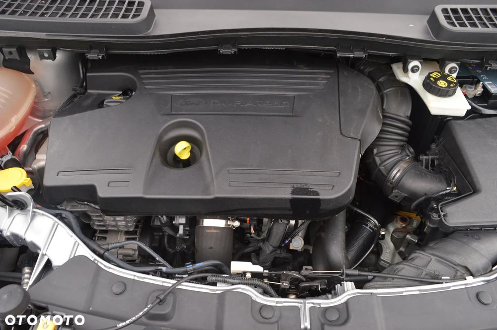 Ford Kuga 2.0 TDCi 4x2 Titanium - 24