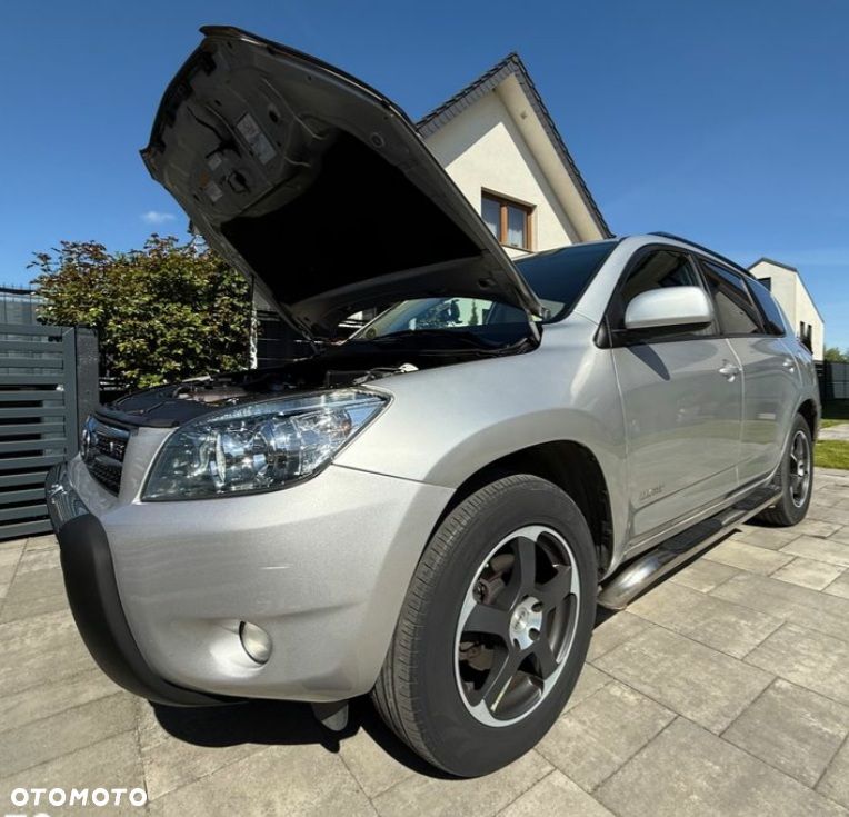 Toyota RAV4 - 7