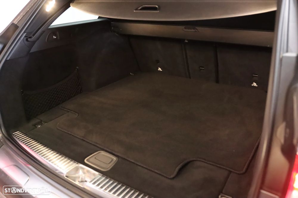 Mercedes-Benz E 220 d 4-Matic All Terrain Avantgarde + - 27