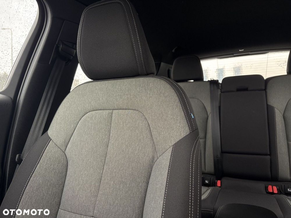 Volvo XC 40 T5 Plug-In Hybrid Core - 13