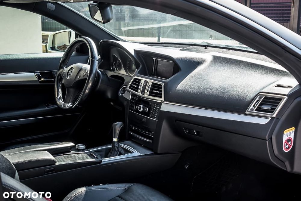 Mercedes-Benz Klasa E - 19