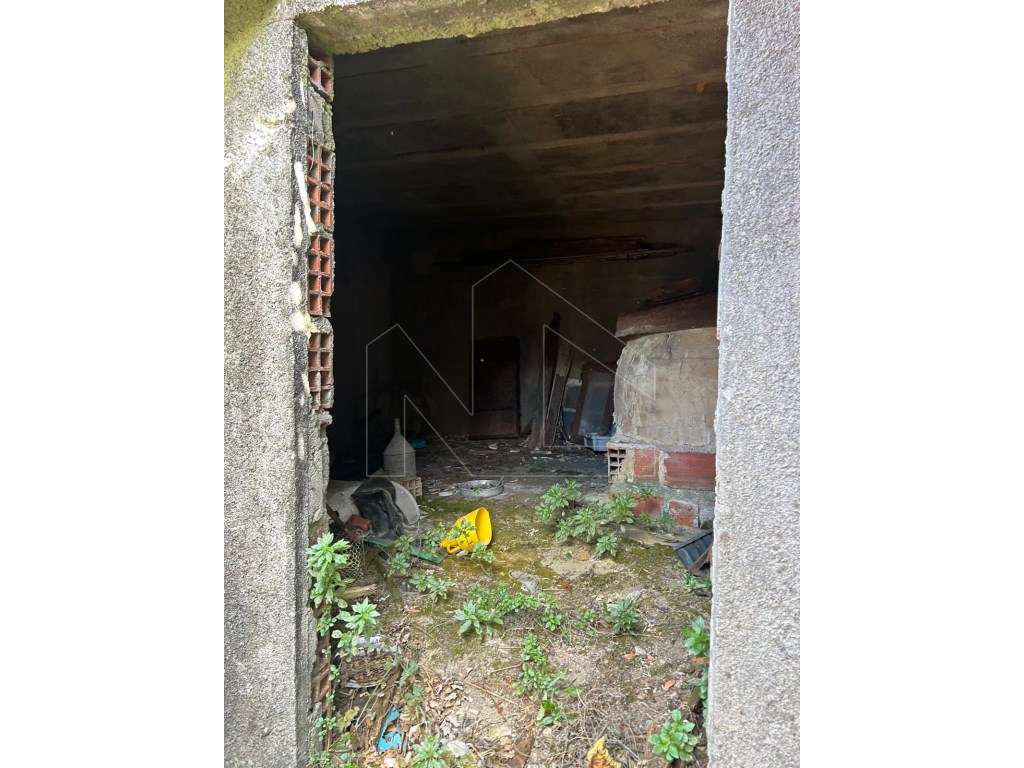 Moradia para remodelação - Grande imagem: 3/18