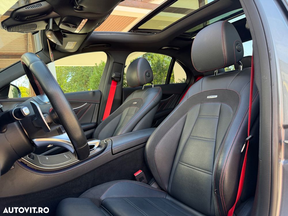 Mercedes-Benz E 53 AMG 4Matic AMG Speedshift 9G-TCT - 29