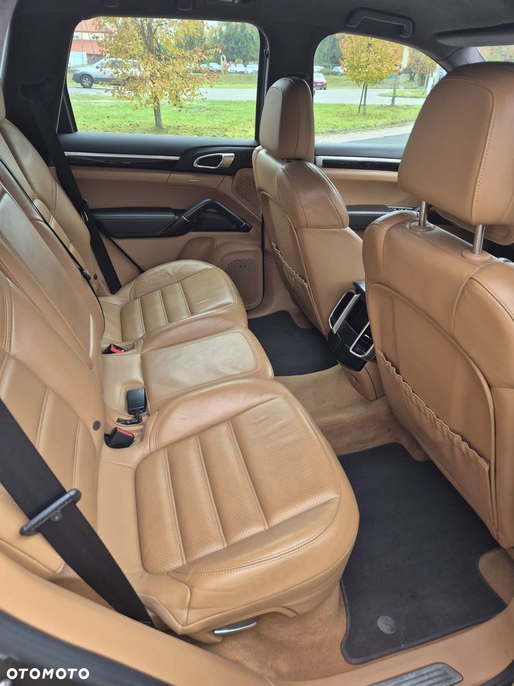 Porsche Cayenne - 20