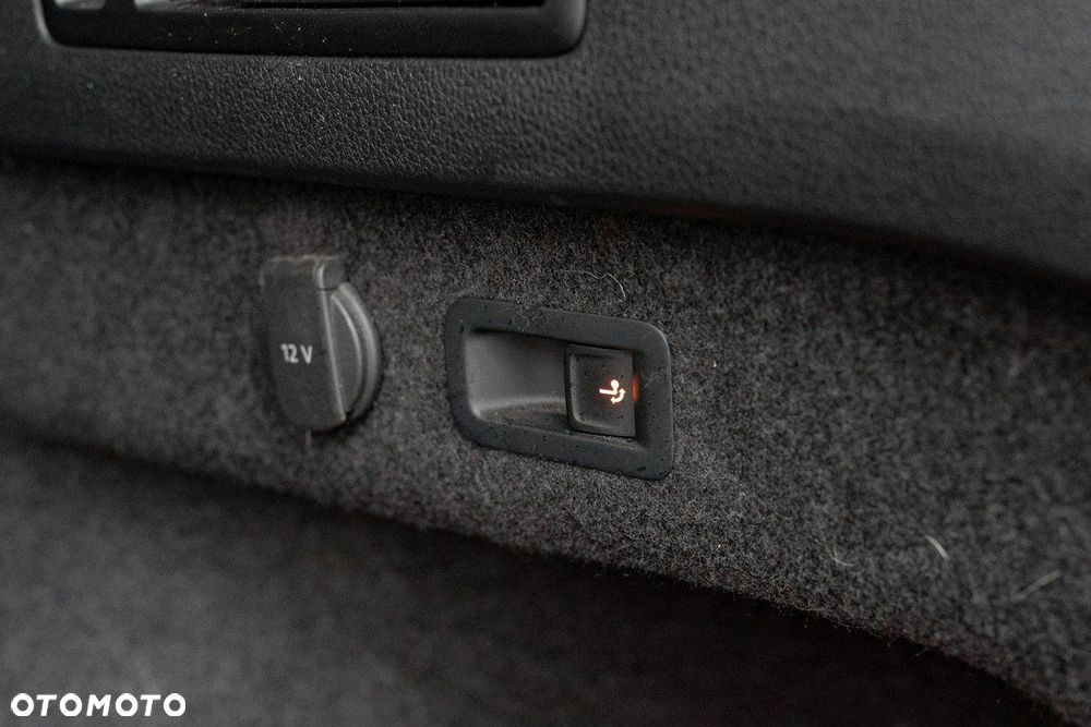 Volkswagen Passat 1.5 TSI EVO Business DSG - 27