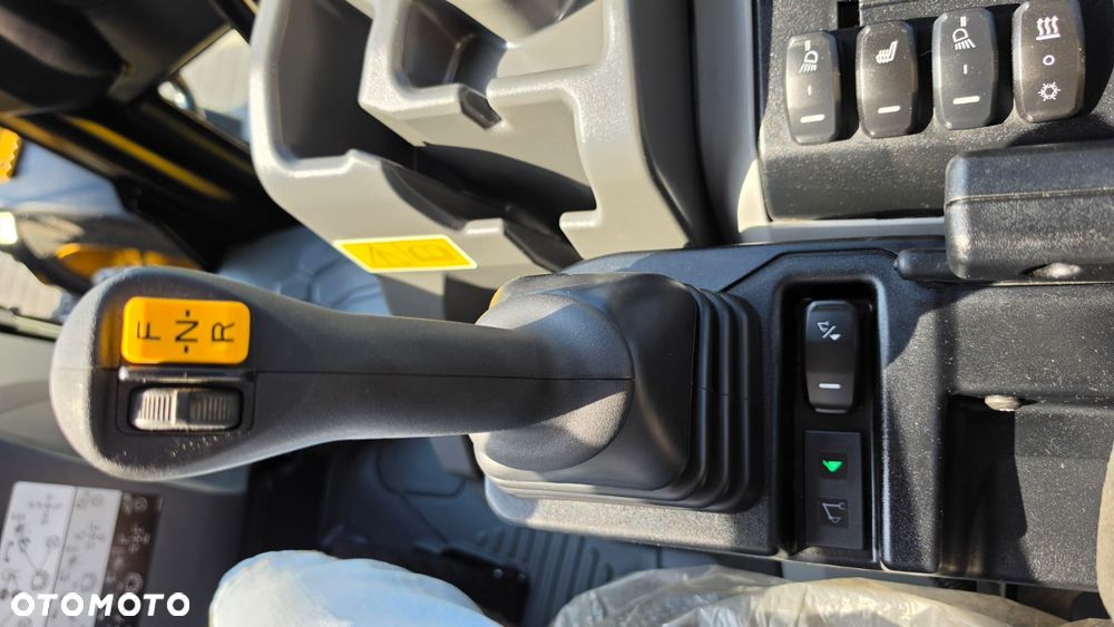 Caterpillar KOPARKO ŁADOWARKA CAT 432. 101 KONI. AUTOMATYCZNA SKRZYNIA BIEGÓW.  JOYSTICK. 3 ŁYŻKI. ROK PRODUKCJI 2023. KUPOWANA I ODBIERANA W 2024. BARDZO MAŁY PRZEBIEG JEDYNE 325 MTh. KLIMATYZACJA.  WEBASTO. STAN JAK FABRYCZNIE NOWA - 32
