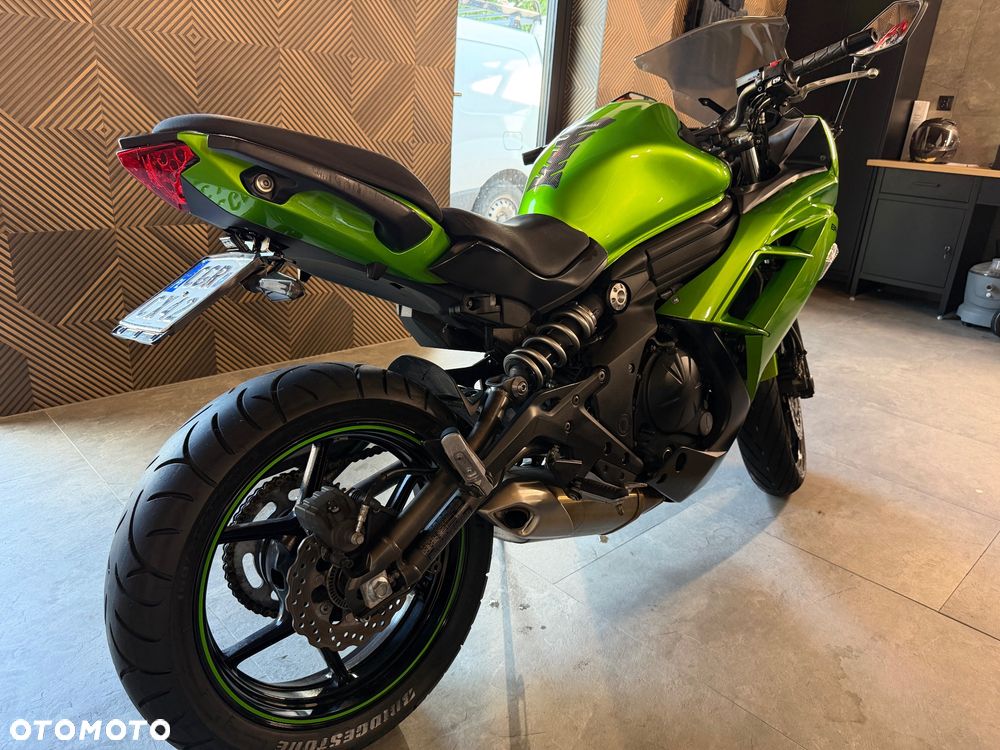 Kawasaki ER - 10