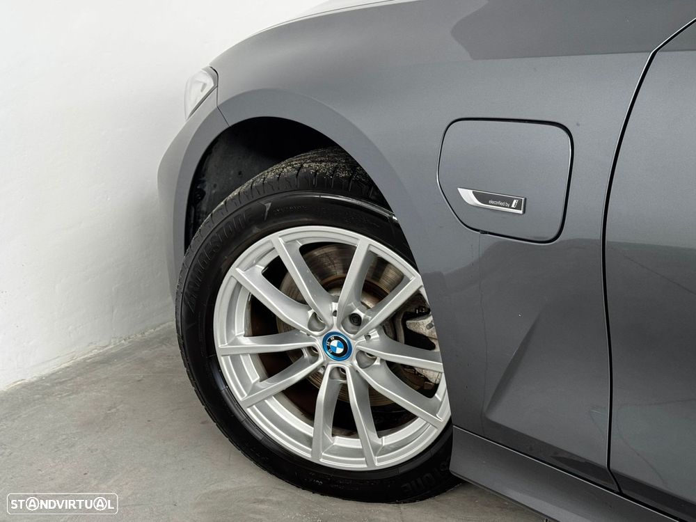 BMW 320 - 12