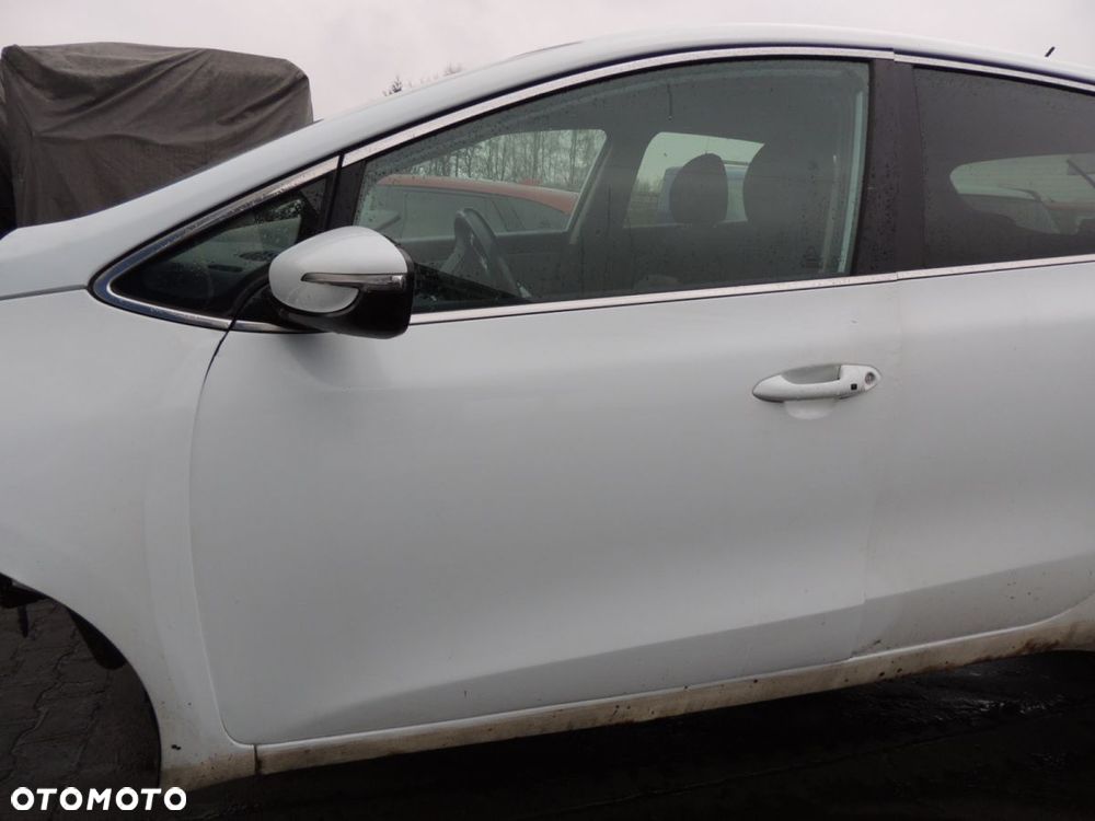Drzwi lewy przód KIA CEED II '14 5D - 1