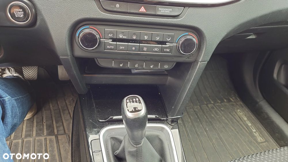 Kia XCeed 1.6 T-GDI L - 15